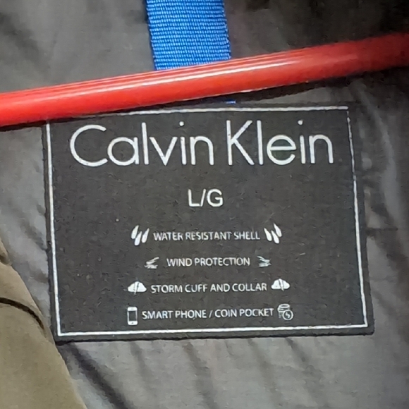 Calvin Klein Men's Olive Puffer Jacket - Picture 2 of 5